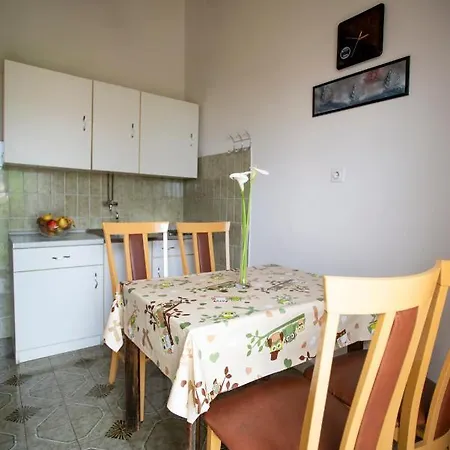 Apartments Nina Rovinj Exterior photo