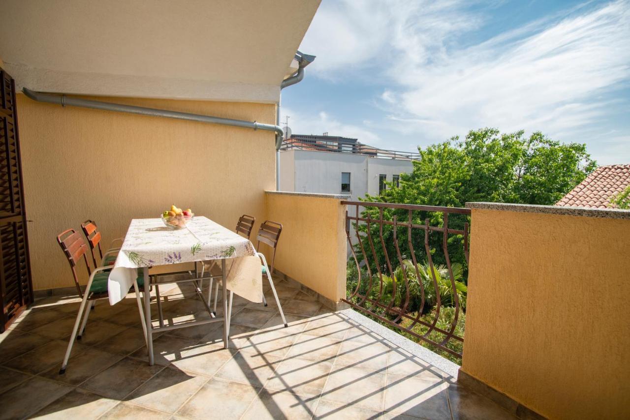 Apartament Nina *